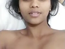Desi sexy teen show her pussy